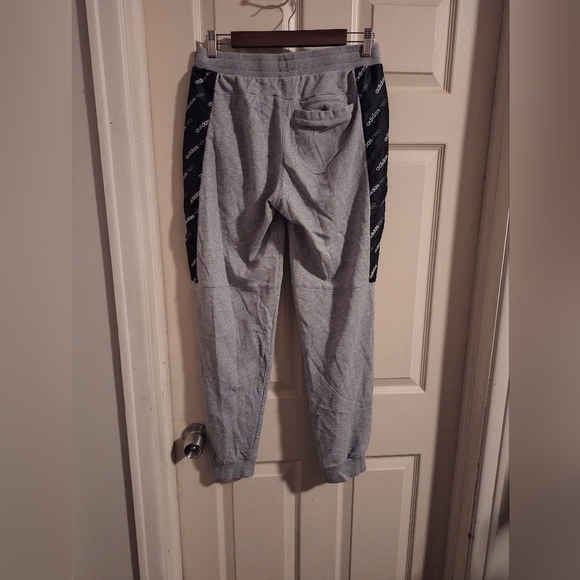 Adidas neo joggers size medium - Picture 5 of 5